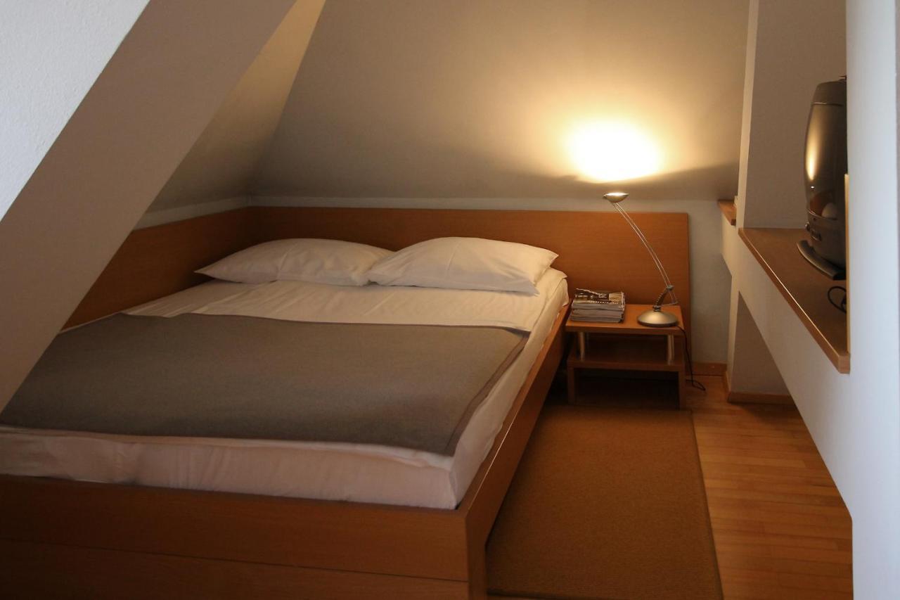 Apartments Villa Boltez クラーニ エクステリア 写真