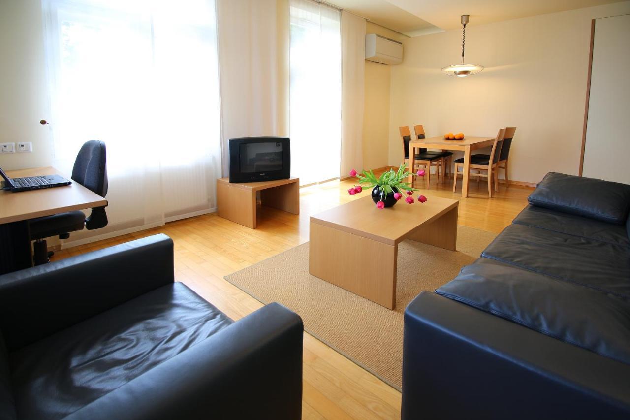 Apartments Villa Boltez クラーニ エクステリア 写真