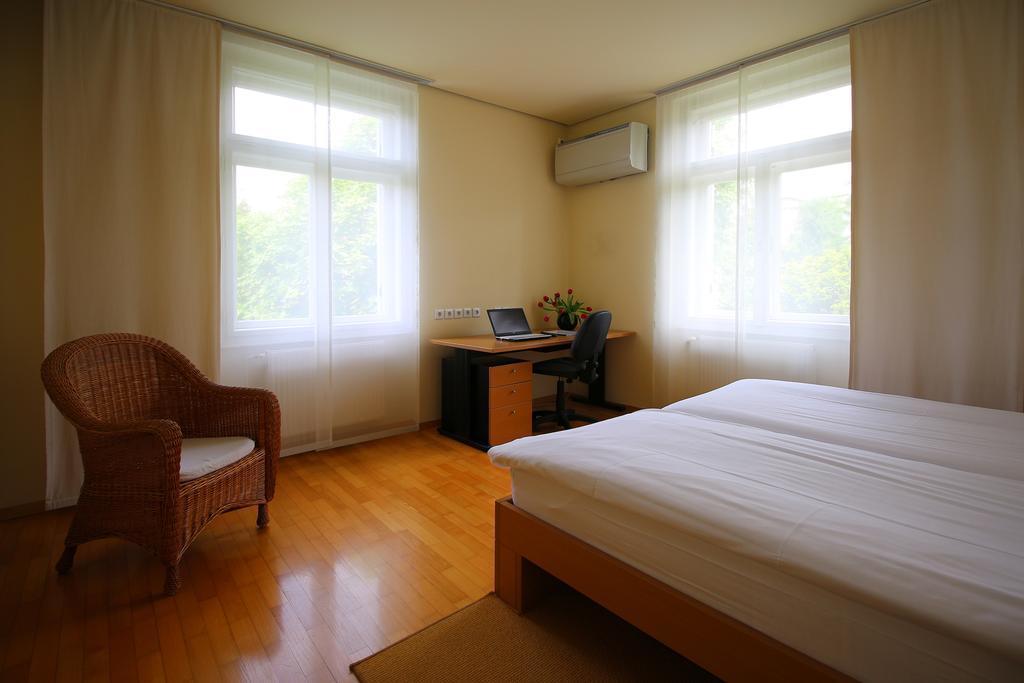 Apartments Villa Boltez クラーニ 部屋 写真