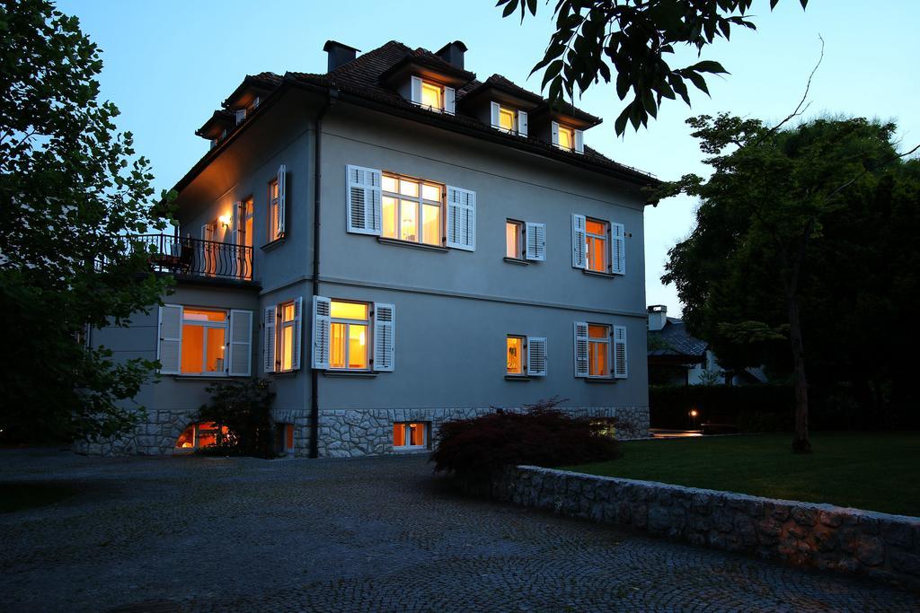 Apartments Villa Boltez クラーニ エクステリア 写真