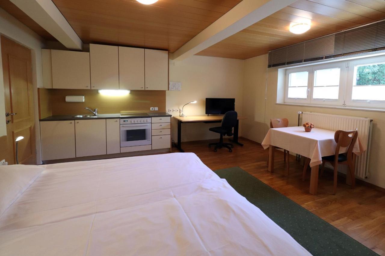 Apartments Villa Boltez クラーニ エクステリア 写真