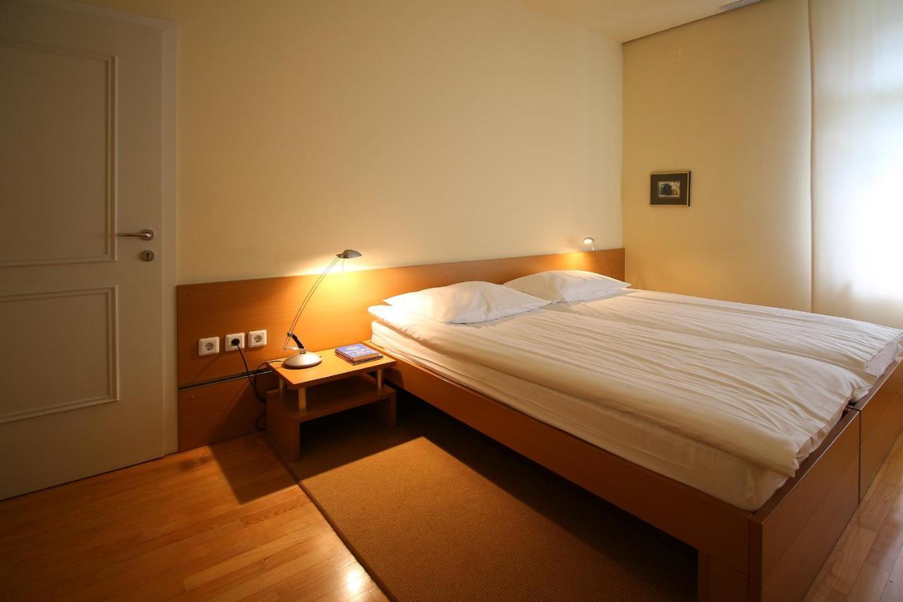Apartments Villa Boltez クラーニ エクステリア 写真