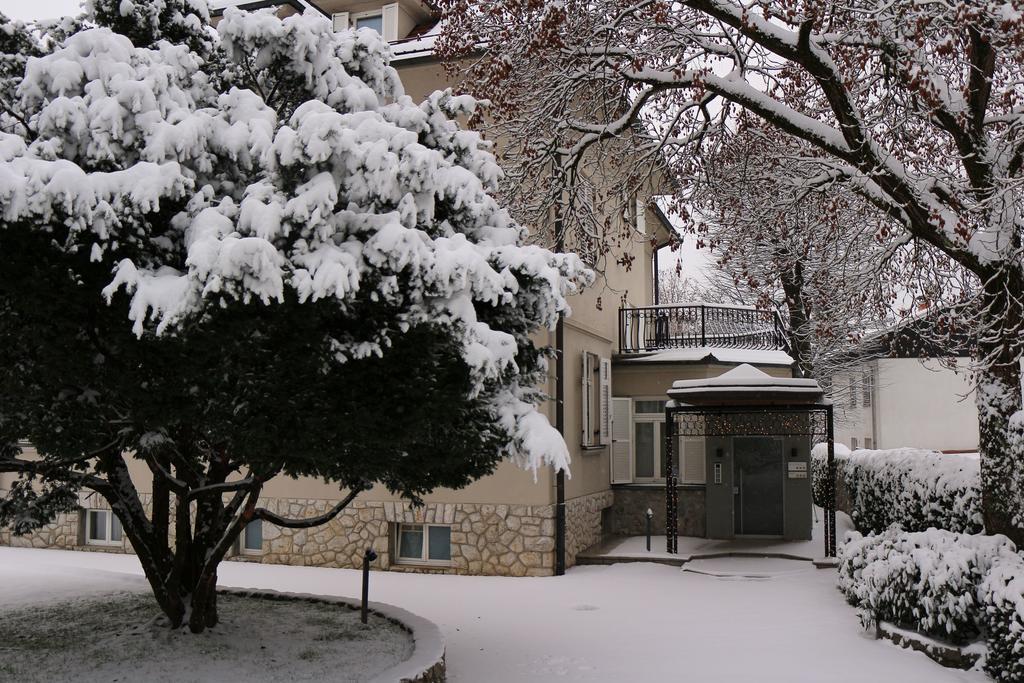Apartments Villa Boltez クラーニ エクステリア 写真