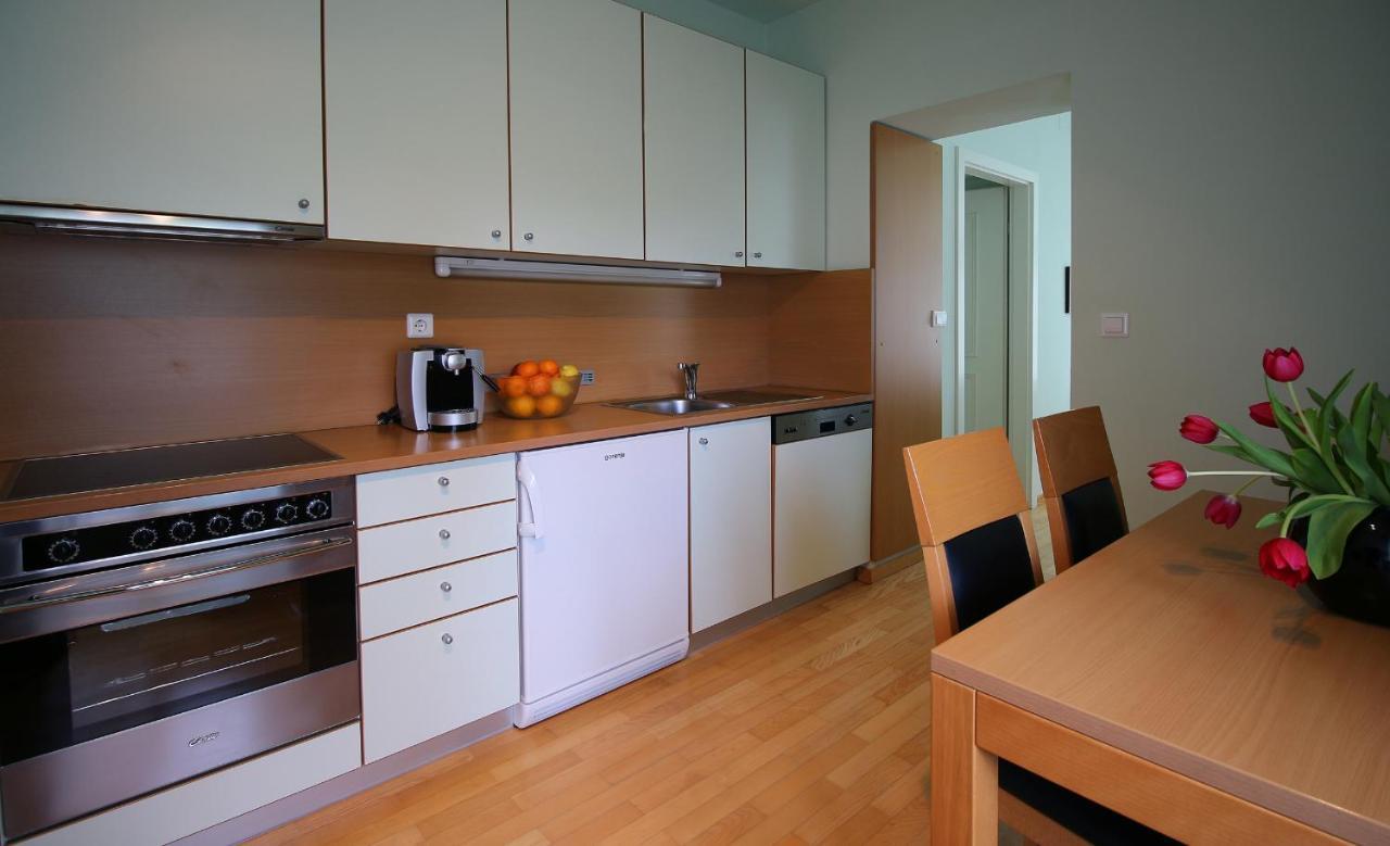 Apartments Villa Boltez クラーニ エクステリア 写真